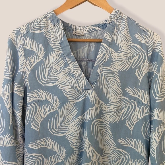 Kismet Tencel Tunic Blouse - Picture 3 of 9